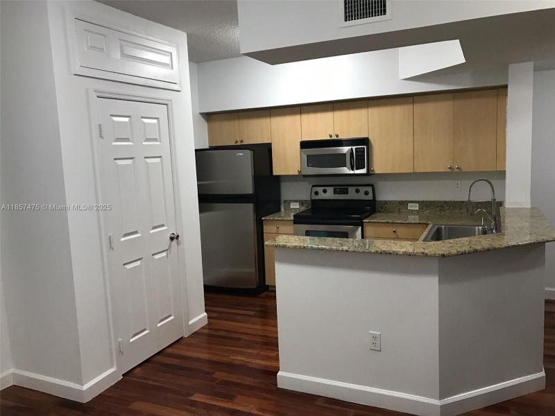 Condo for sale at Aventi at Aventura 408