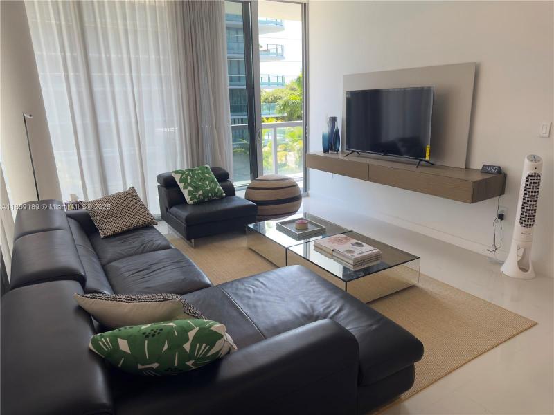 Property photo # 9