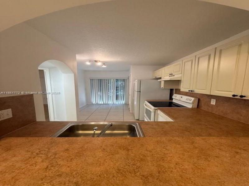 Property photo # 6