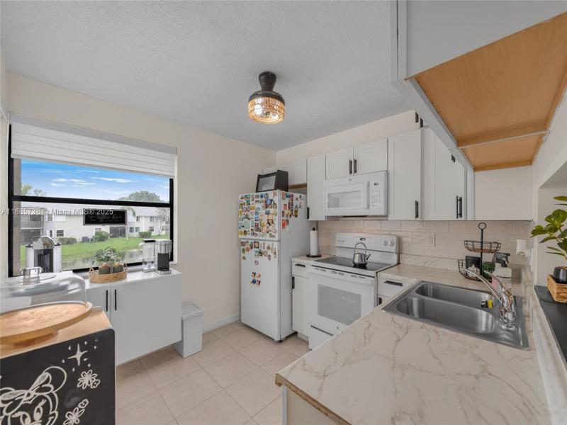 Property photo # 6