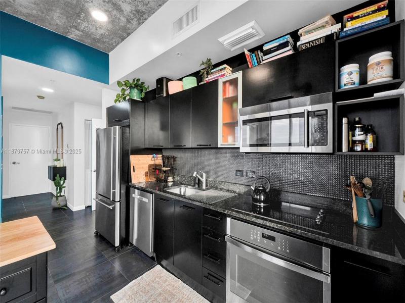 Property photo # 9