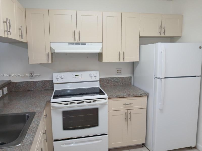 Property photo # 3