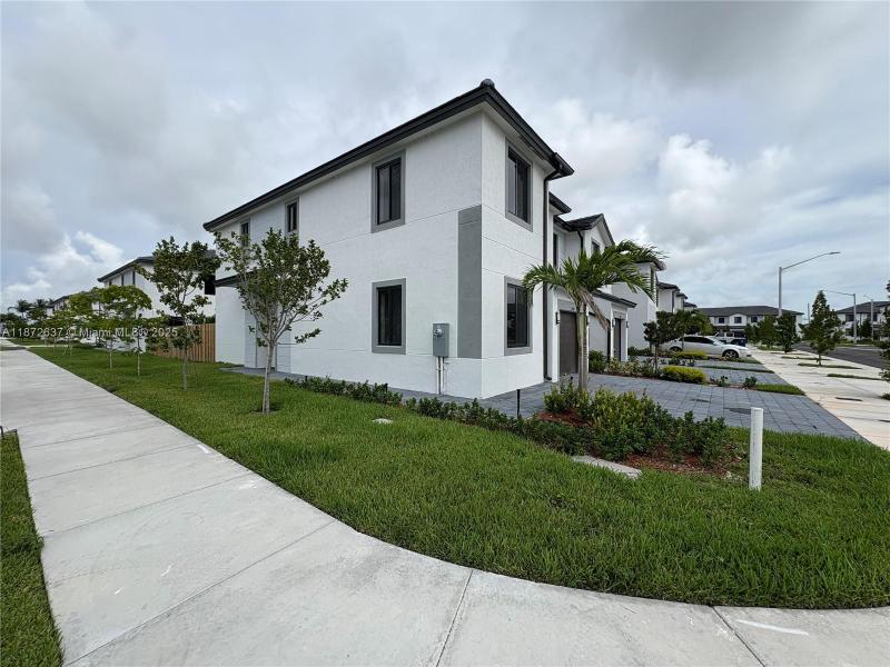Property photo # 0