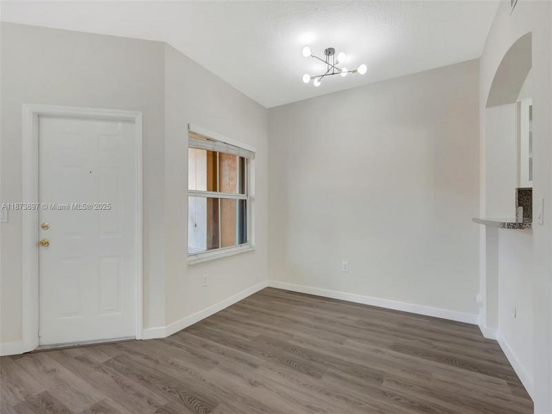 Property photo # 6
