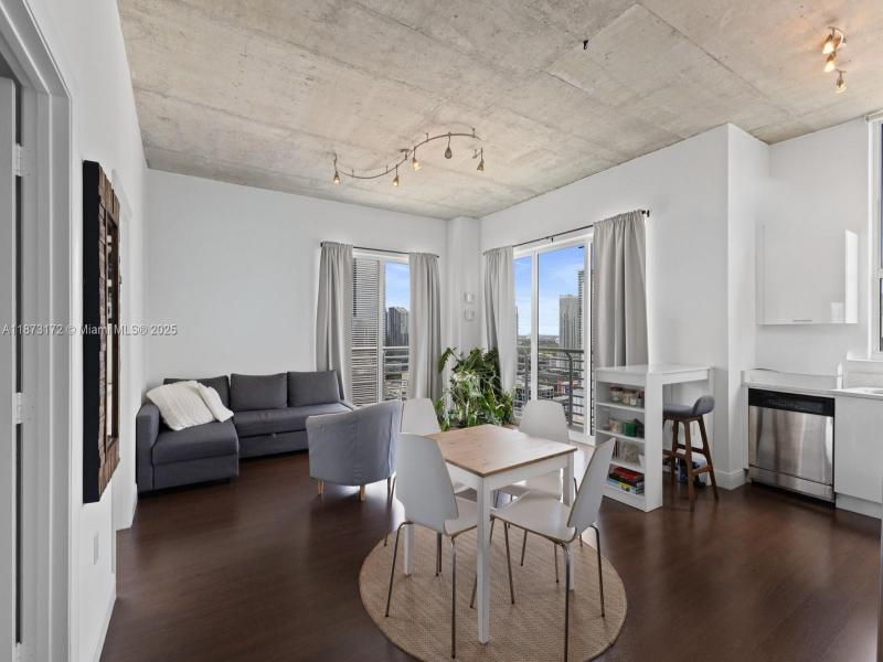 Property photo # 4
