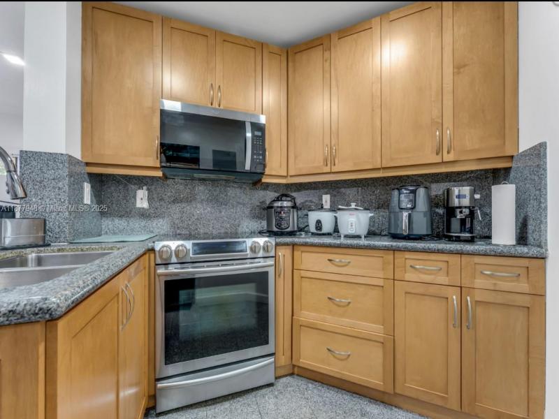 Property photo # 6