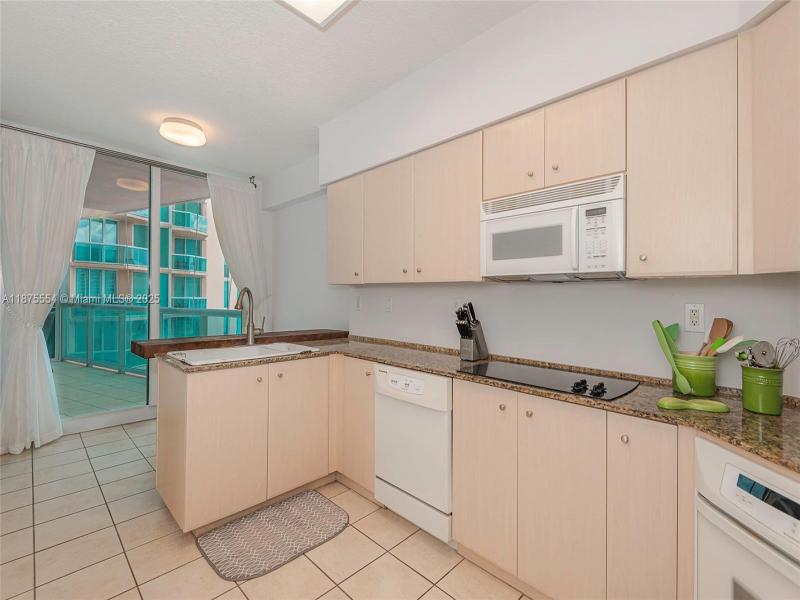 Property photo # 9