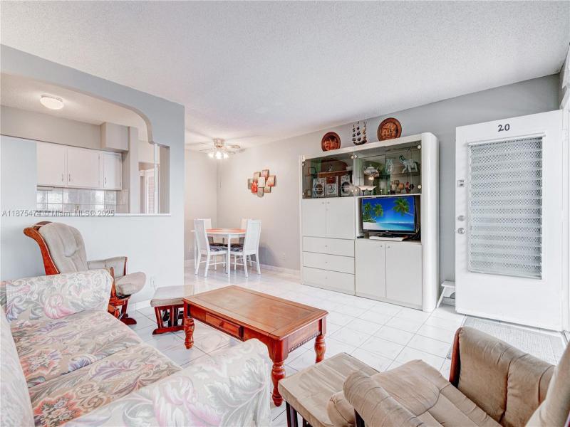 Property photo # 4
