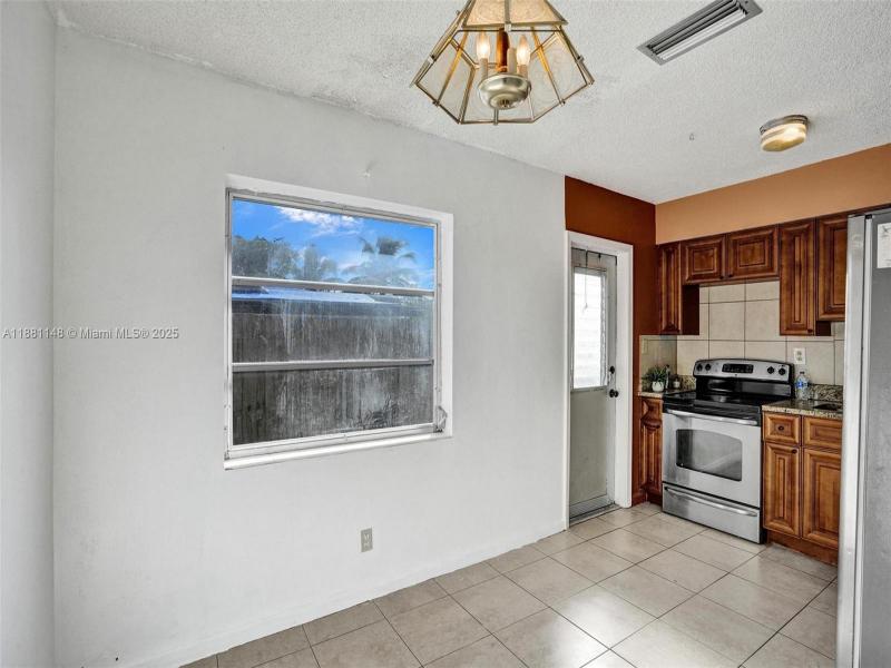 Property photo # 7