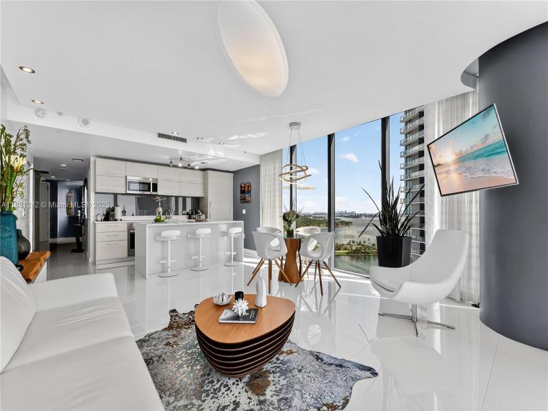 Property photo # 2