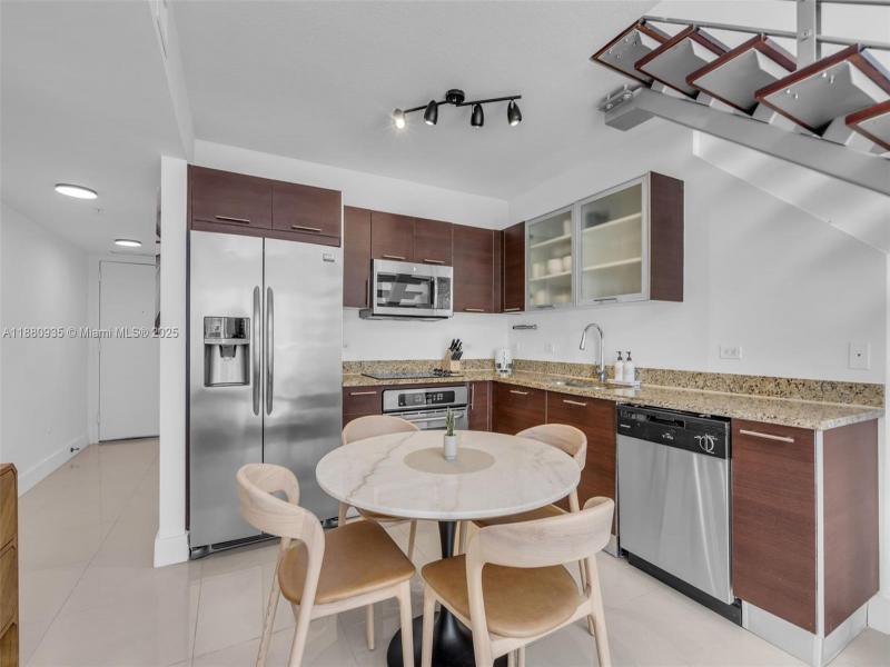 Property photo # 2