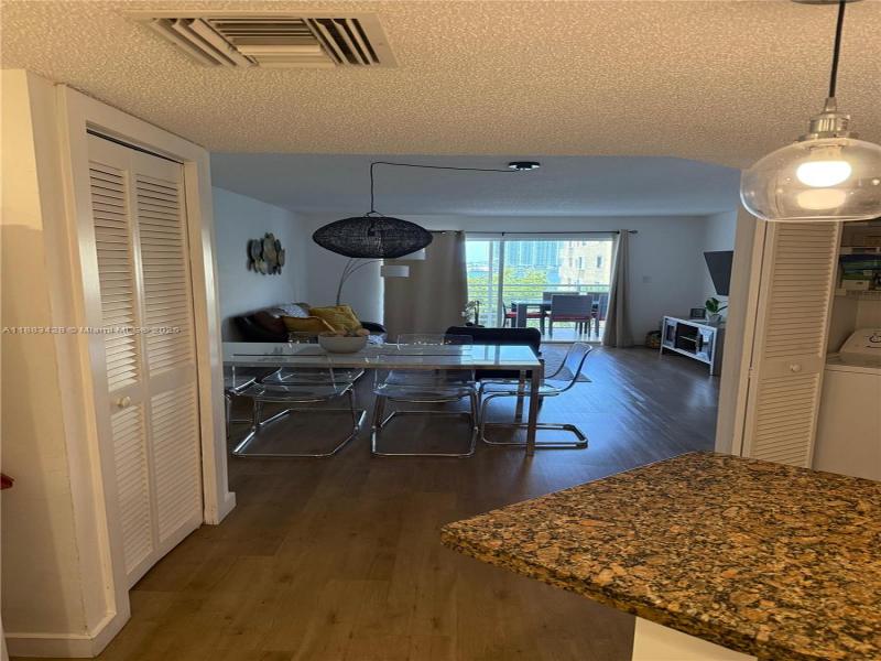 Comprar apartamento en Le Frontenac 505