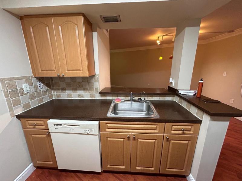 Property photo # 0