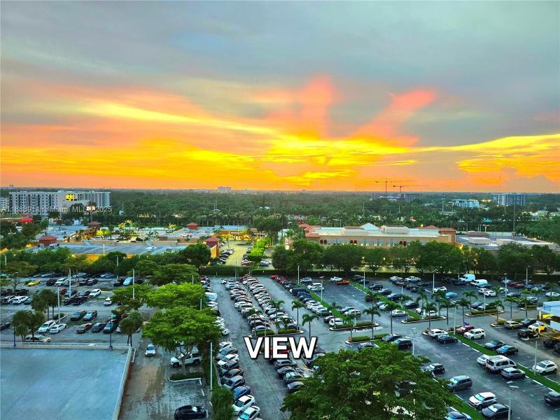 Comprar apartamento en Del Prado South Tower 1204