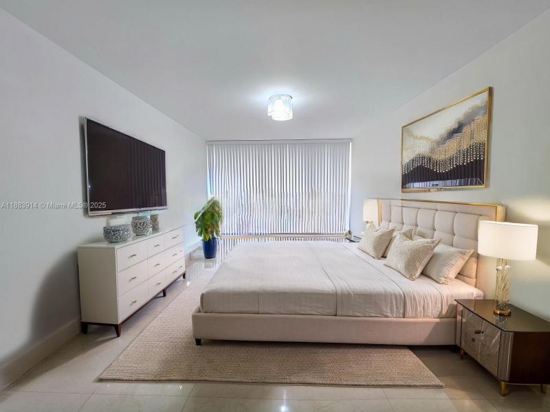 Comprar apartamento en Del Prado South Tower 1204