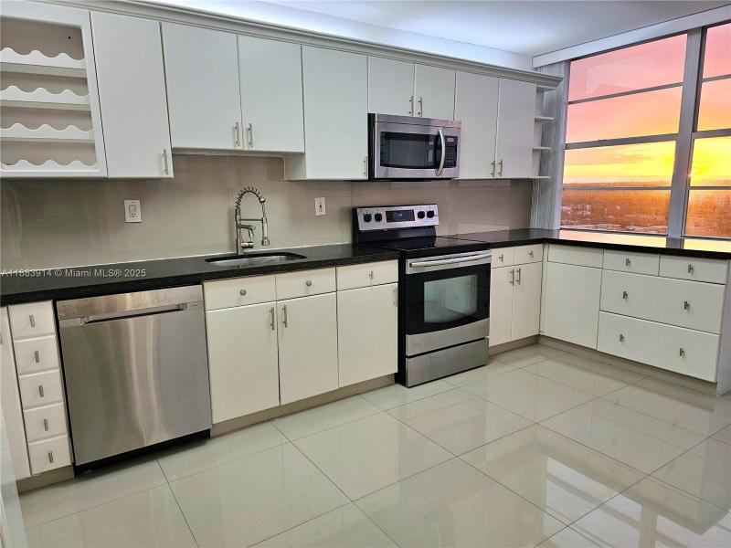 Comprar apartamento en Del Prado South Tower 1204