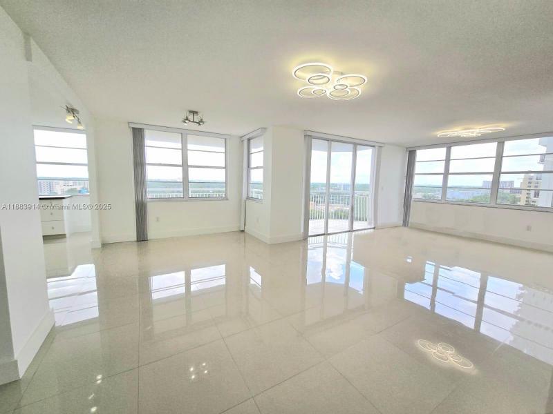 Comprar apartamento en Del Prado South Tower 1204