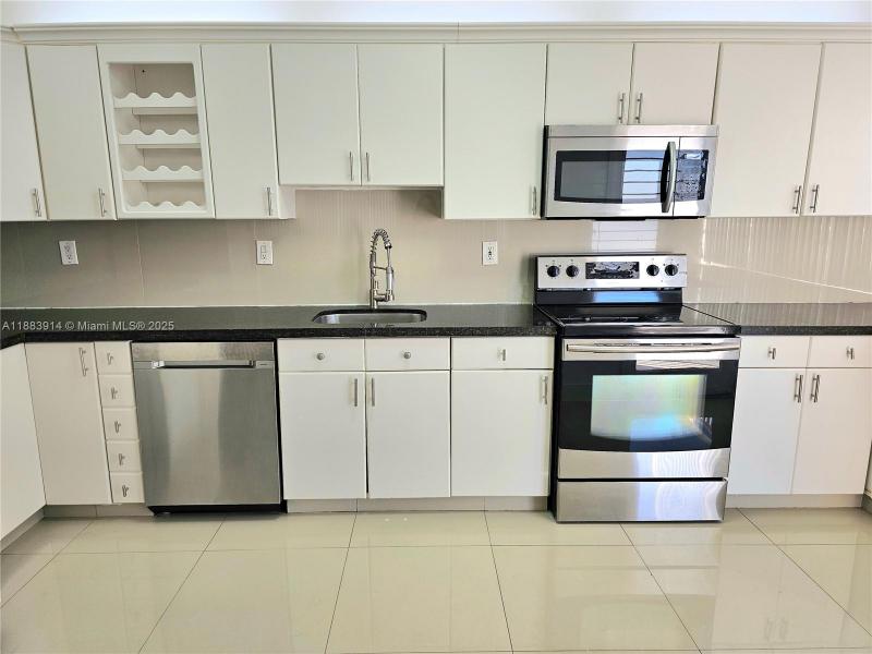 Comprar apartamento en Del Prado South Tower 1204