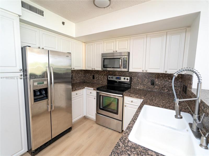 Comprar apartamento en The Yacht Club at Aventura 7308