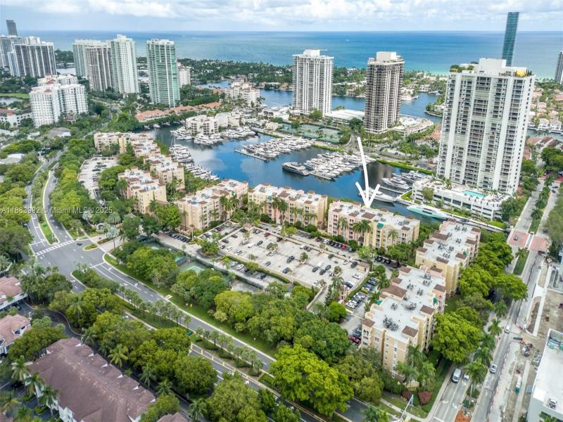 The Yacht Club at Aventura Apt #7308