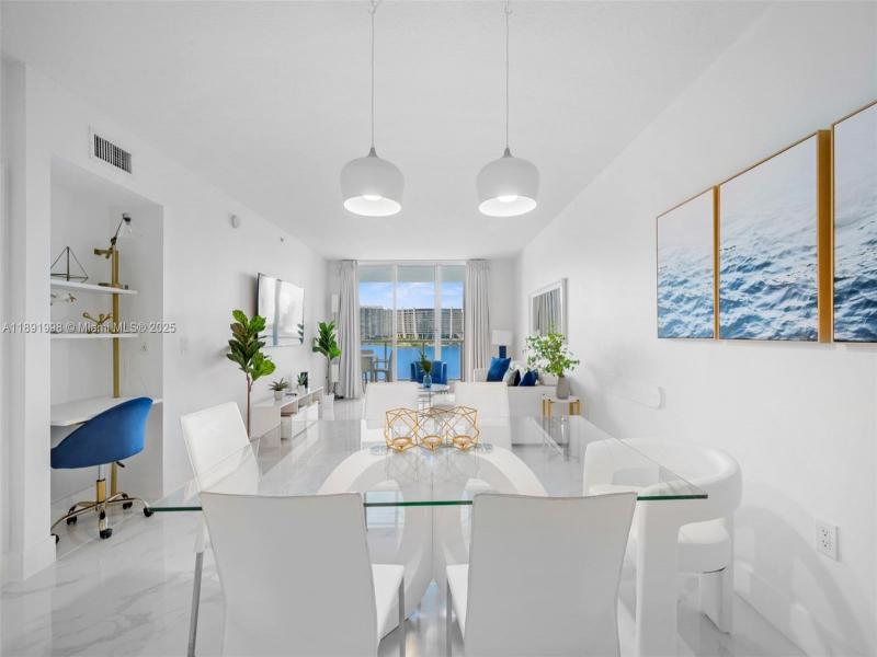 Alquiler de apartamento en Marina Bay Club 708