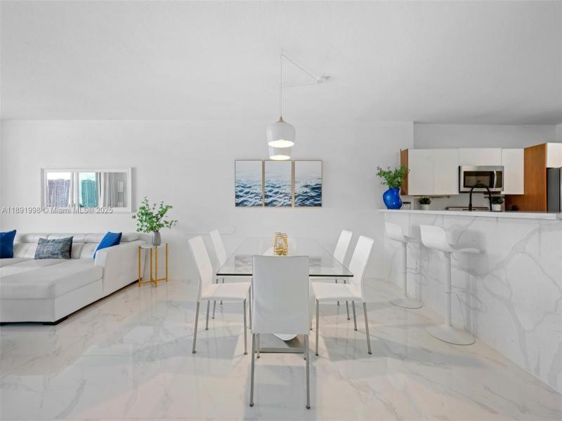 Alquiler de apartamento en Marina Bay Club 708