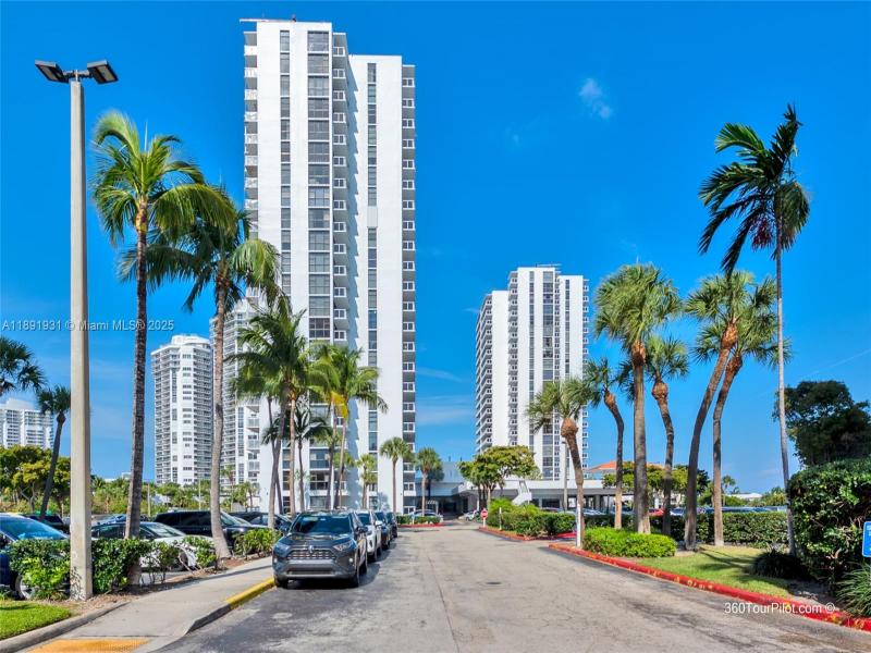 Condo for sale at Waterview 343