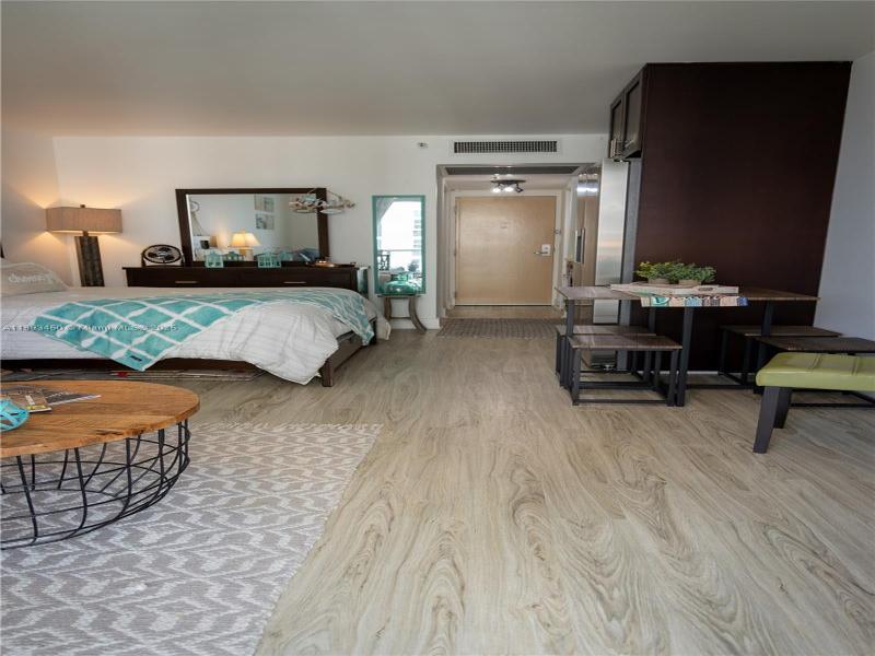 Condo for sale at Aventura Beach Club 720
