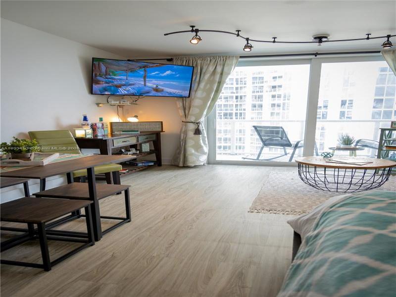 Condo for sale at Aventura Beach Club 720