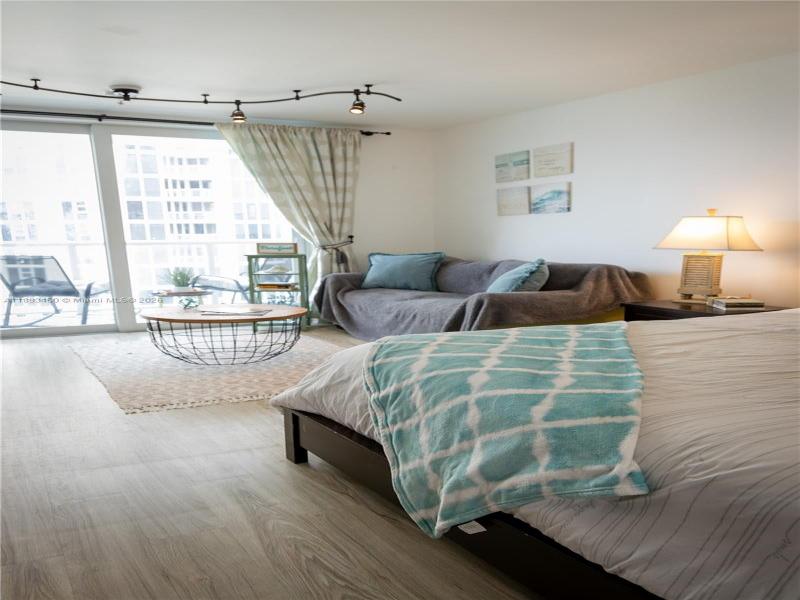 Condo for sale at Aventura Beach Club 720