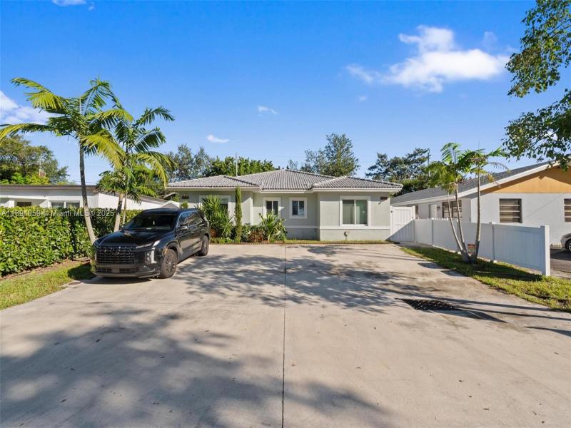 Property photo # 0