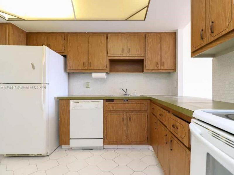 Property photo # 8