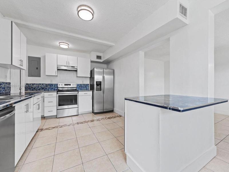 Property photo # 7