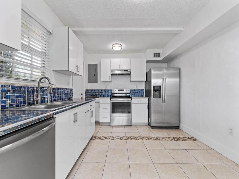 Property photo # 4