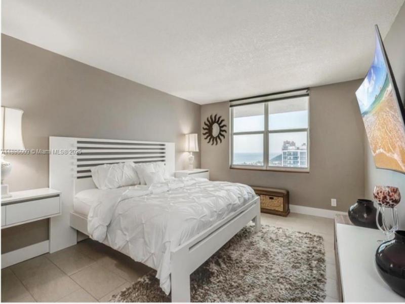 Condo for sale at Berkley South 19H