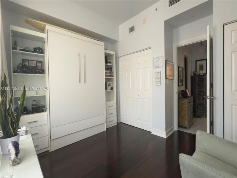 Comprar apartamento en Alaqua 532
