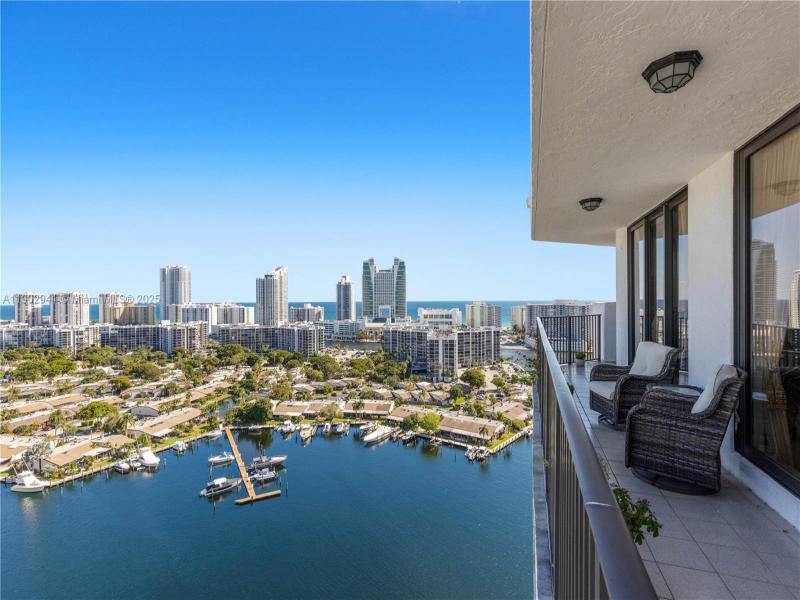 Condo for sale at Anchor Bay Club PH2A