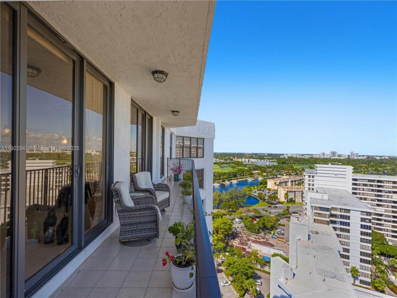 Condo for sale at Anchor Bay Club PH2A