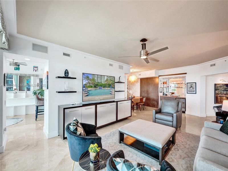 Condo for sale at Las Olas Grand 3703