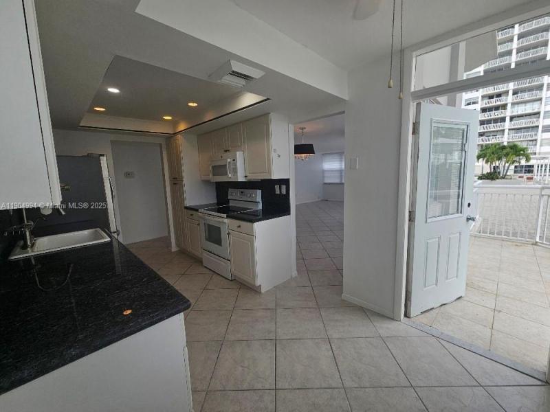 Del Prado South Tower Apt #204