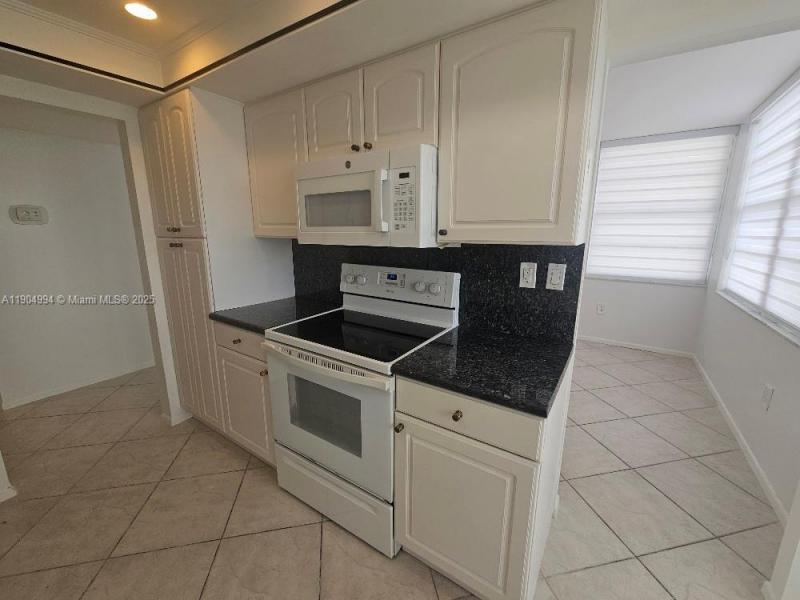 Condo for sale at Del Prado South Tower 204