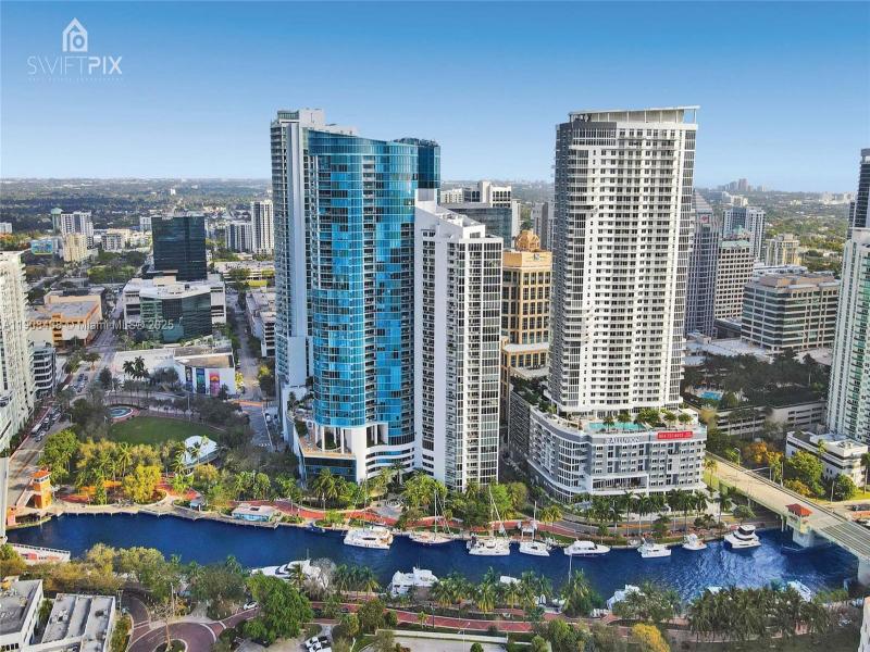 Las Olas River House Apt #1208