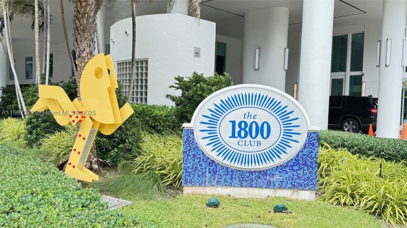 Condo for sale at 1800 Club 1906