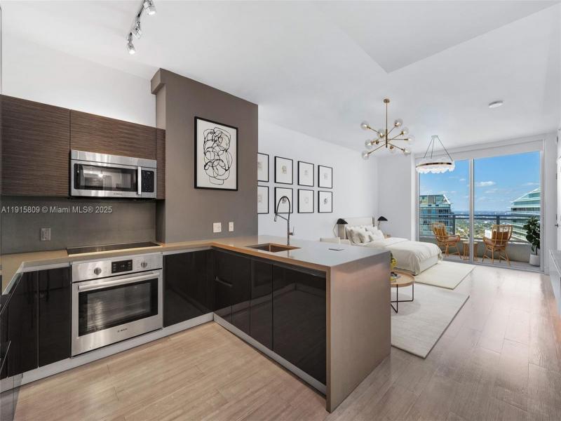Property photo # 6