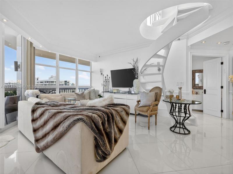 Property photo # 4