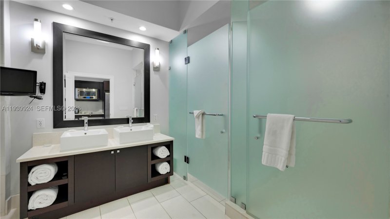 Condo for sale at The Blue Doral 1510