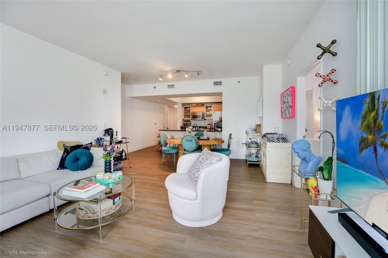 Comprar apartamento en The Plaza Tower II 1110