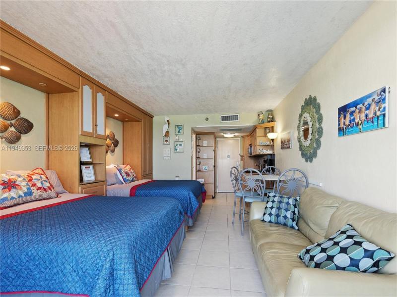 Condo for sale at Aventura Beach Club 612