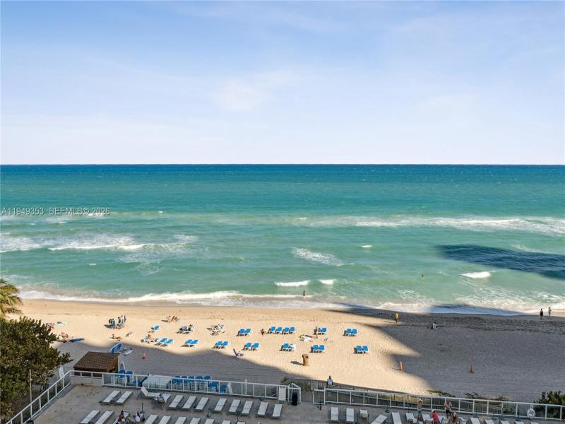 Condo for sale at Aventura Beach Club 612