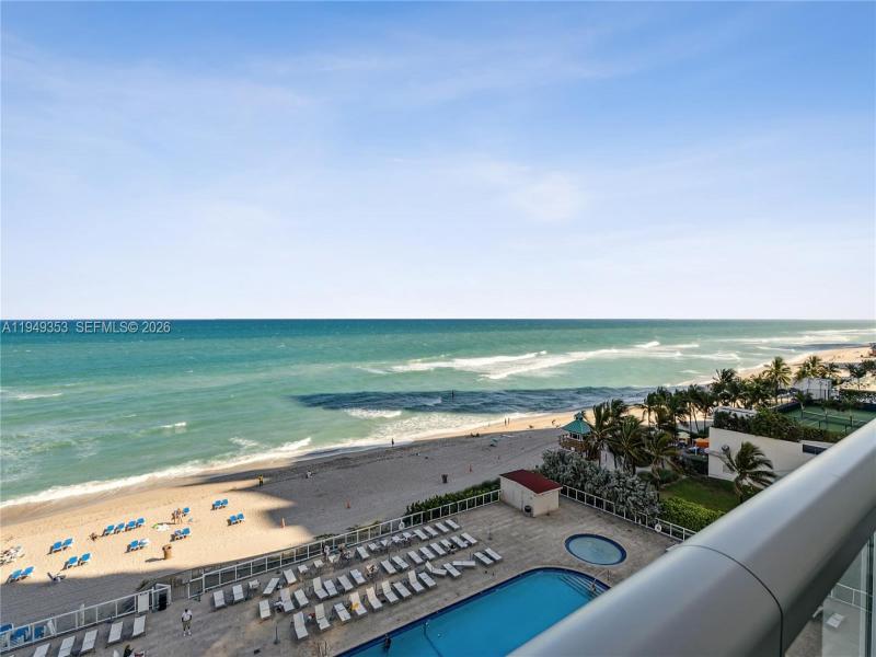 Condo for sale at Aventura Beach Club 612